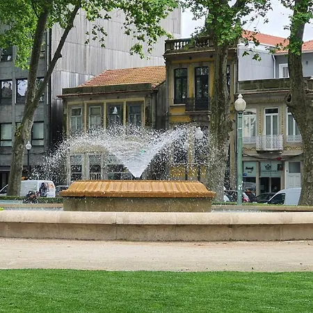 Daire Marques Garden With Parking