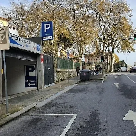 아파트 Marques Garden With Parking *