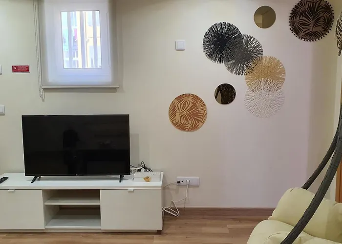 Marques Garden With Parking Apartment