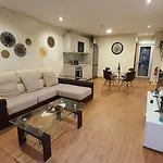 Апартаменты Marques Garden With Parking Порту
